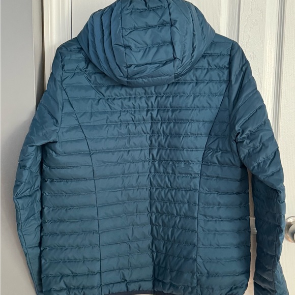 Eddie Bauer women’s down jacket - Picture 4 of 4